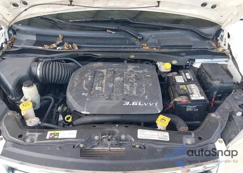 2013 Chrysler Town & Country Touring from USA, damaged, VIN 2C4RC1BG4DR629853